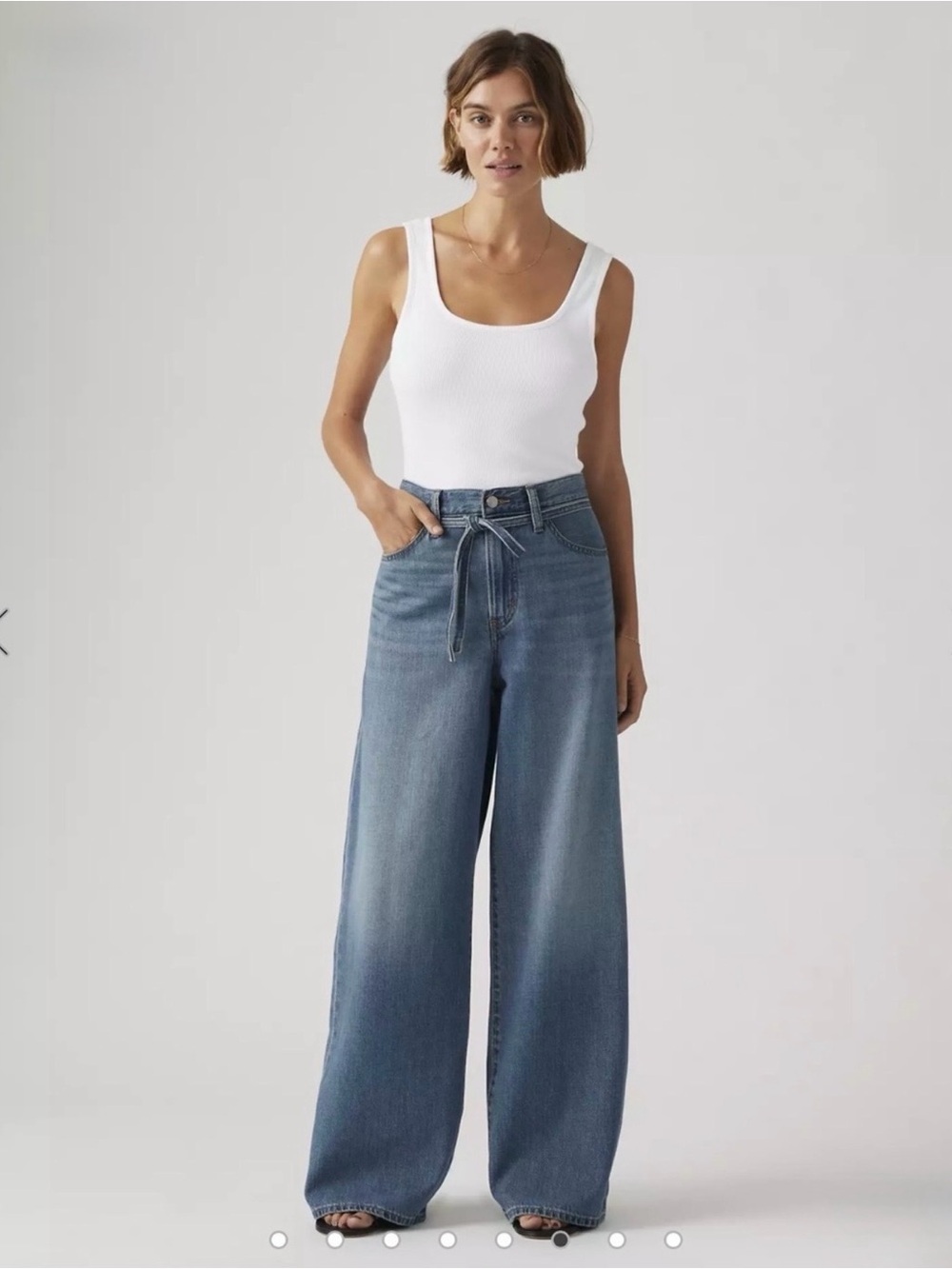 NWOT Levi's Premium XL Baggy
Straight Jeans